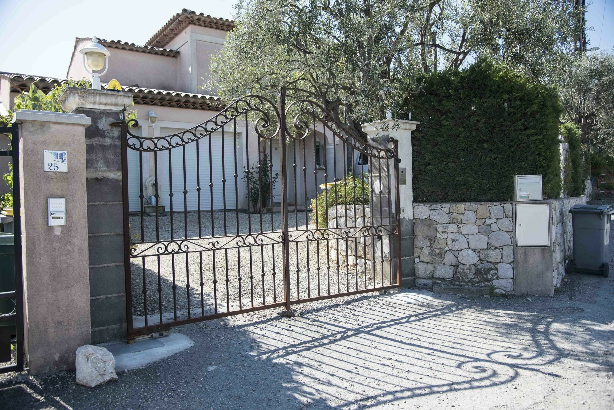 Serenity Cagnes-sur-Mer Bagian luar foto